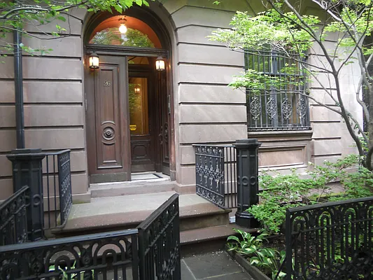 Rented by JMK Realty | media 21
