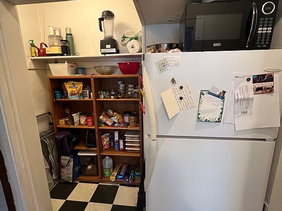 4th image of 1696 Hague Ave APT 3