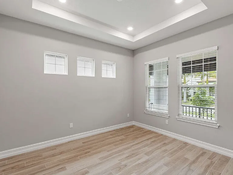 1011 Seagrape Dr — Photo 16