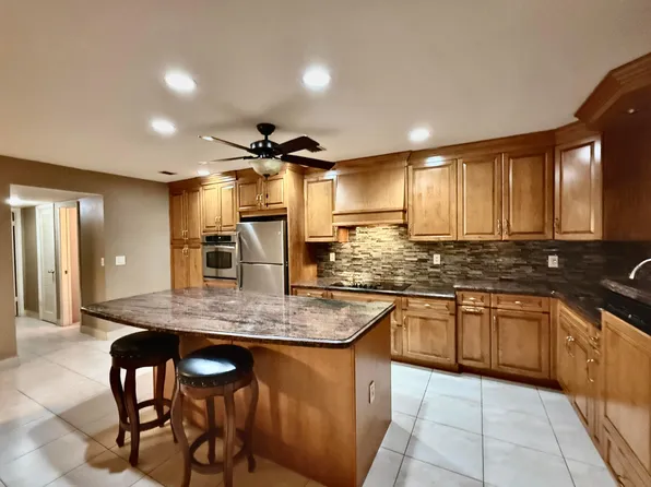 220 Country Lane #A, Boynton Beach, FL 33435