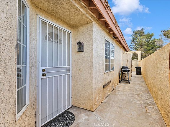 4th image of 11496 Nautical Ln #17