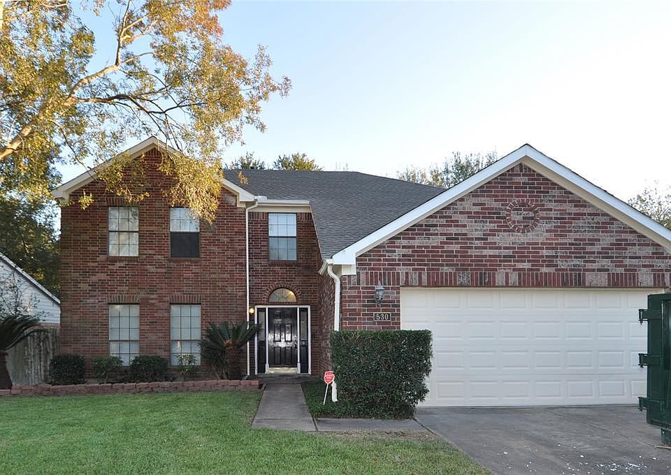 1st image of 530 Hawthorn Pl