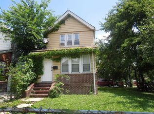 10273 189th St, Hollis, NY 11423
