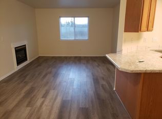 1005 N Willow St APT 1, Ellensburg, WA 98926