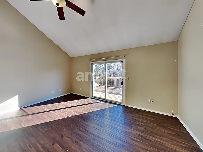5469 Boucher Dr — Photo 5
