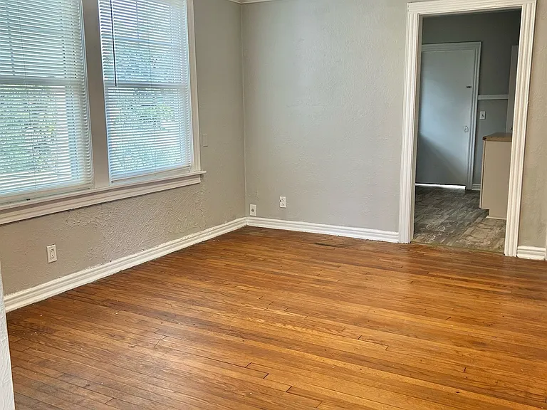 1215 Willow Branch Ave — Photo 11