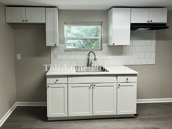 5th image of 7352 Linda Dr