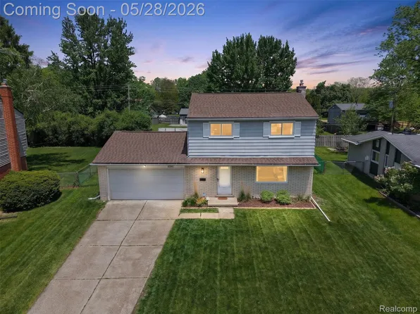 8941 Bristol Ct, Ypsilanti, MI 48198