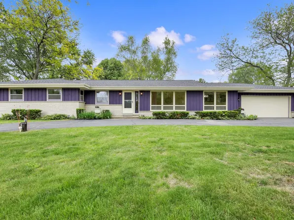 s94w23125 River Oaks DRIVE, Big Bend, WI 53103