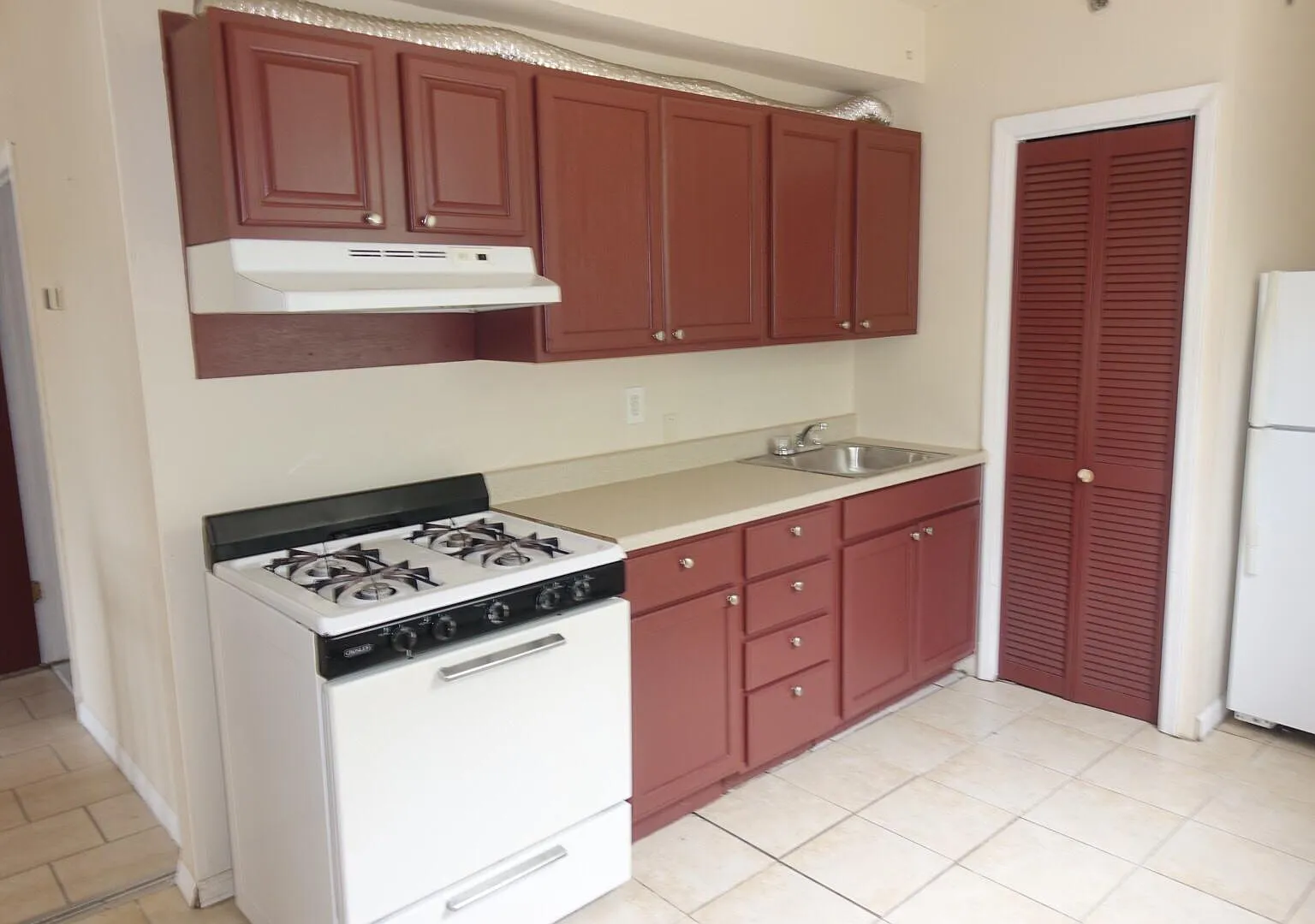 3 bed, 1000 sqft, $2,700 — Photo 1