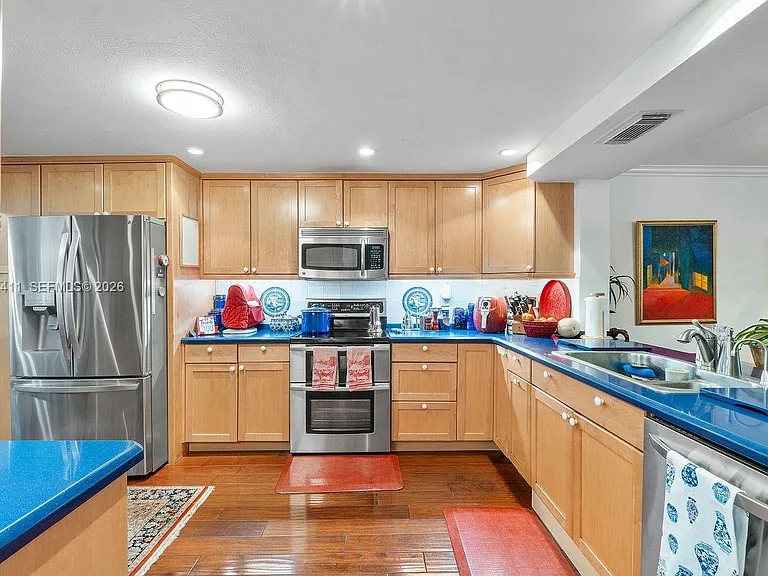 4905 SW 71st Pl — Photo 10