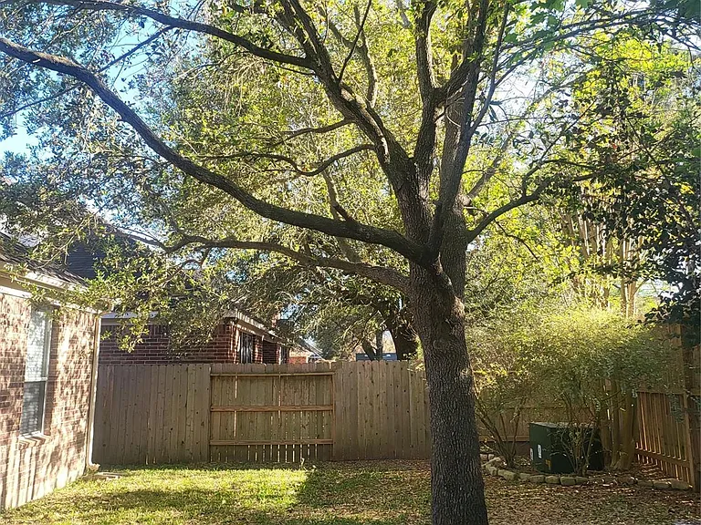 606 Admiral Bay Ln — Photo 40