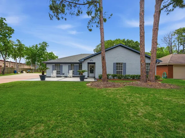 201 Amber Ln, League City, TX 77573