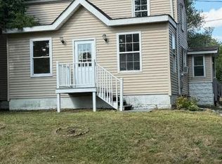 2 Hogback Rd, Trenton, NJ 08620