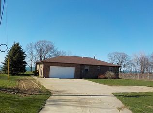 10114 E Lake Rd, Ripley, NY 14775