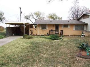 7236 SW Greenview Ter, Topeka, KS 66619