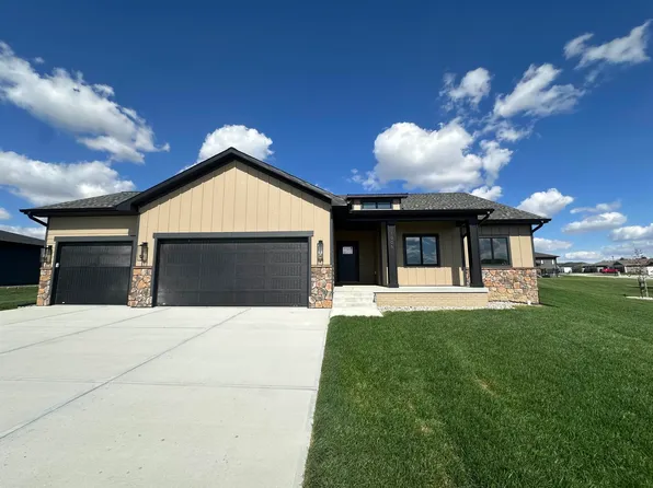 1906 N 30th St, Norfolk, NE 68701