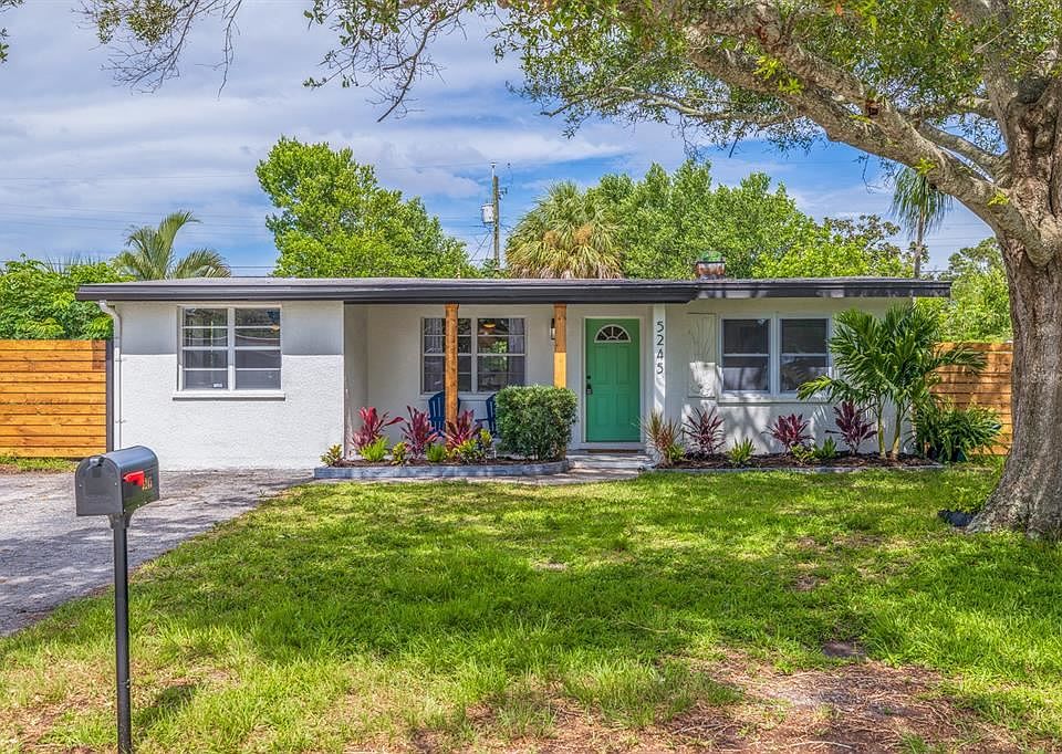 1st image of 5245 Flamingo Dr