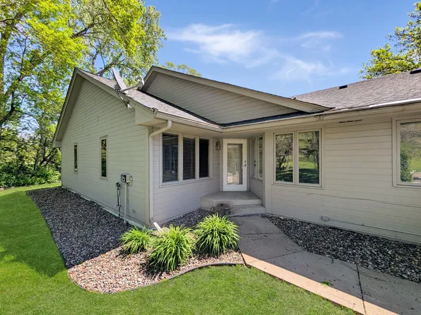 18758 Clear View Ln, Minnetonka, MN 55345