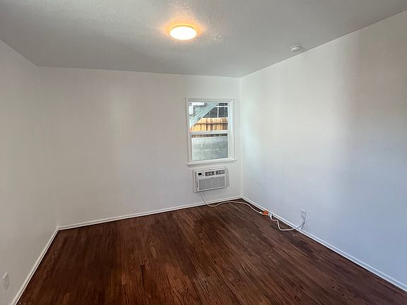 5th image of 6747 Hinds Ave #6747