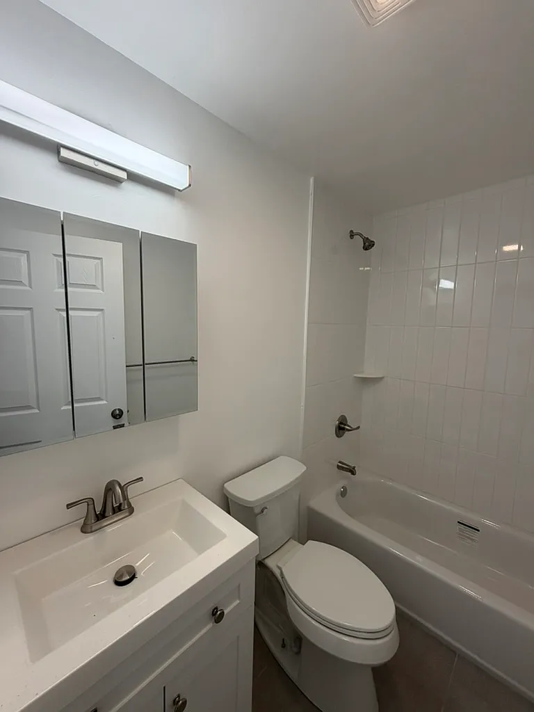 11 laurel St Paterson, NJ 07522 — Photo 4
