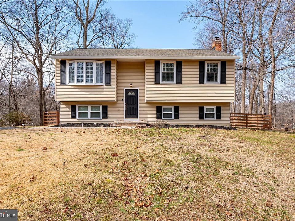 1st image of 7694 Old Bayside Rd