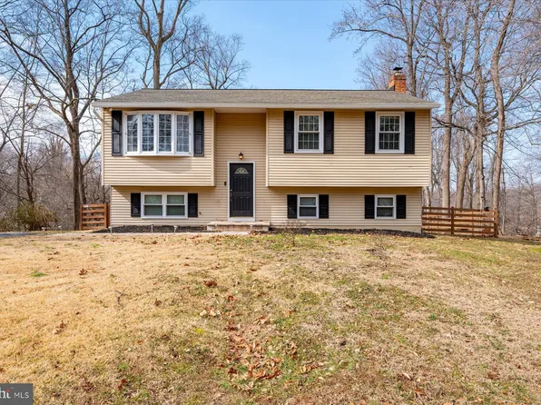 7694 Old Bayside Rd, Chesapeake Beach, MD 20732