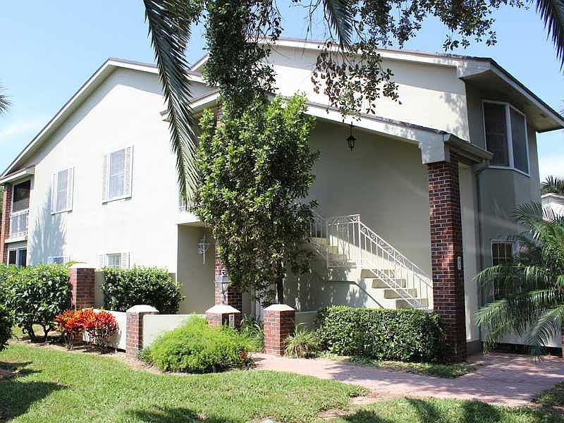 1st image of 133 W Park Shores Cir