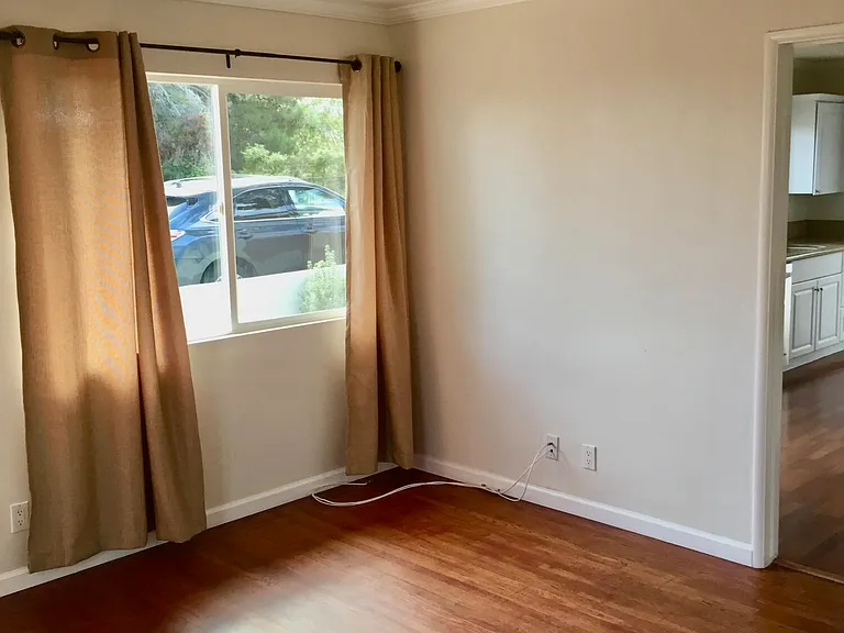 932 N Milpas St #A — Photo 11