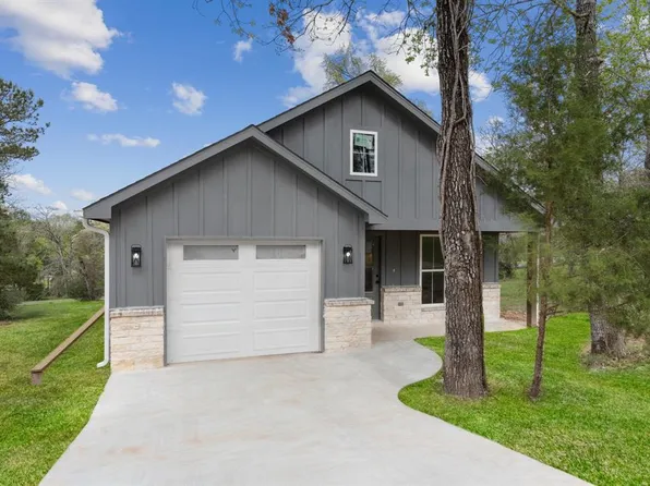 38 Hillsborough Drive, Huntsville, TX 77340