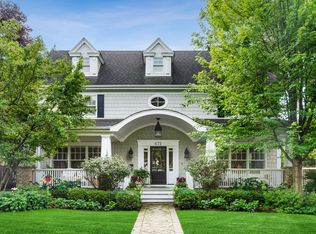 672 Elder Ln, Wilmette, IL 60093