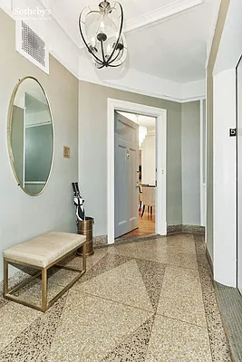 Sold by Sotheby's International Realty | media 10