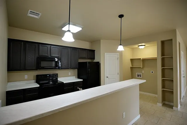 4306 Ivory Ln — Photo 6