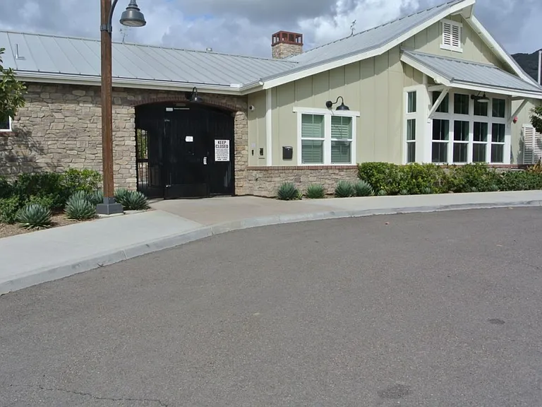 347 Campolina Ct — Photo 19