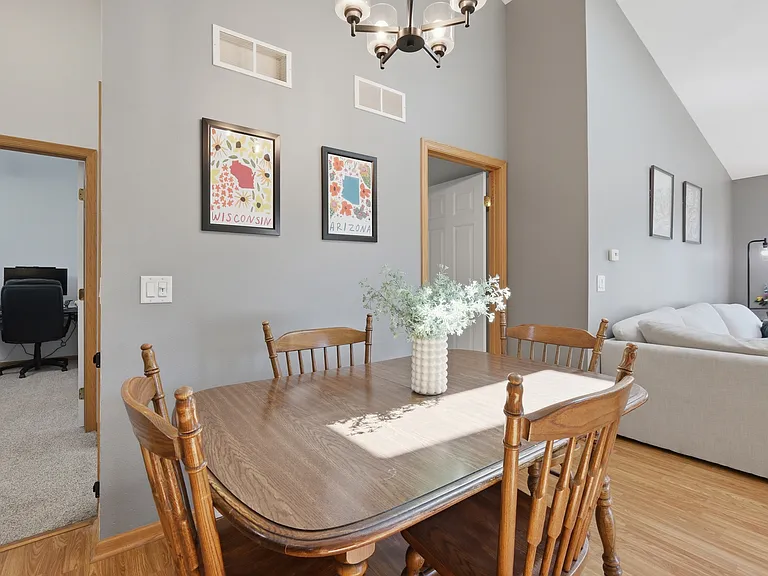 1051 Tamarack Way #1051 — Photo 13