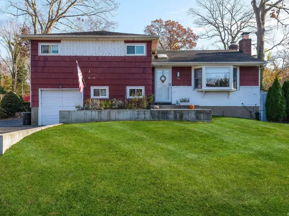 195 East Drive, Massapequa, NY 11758