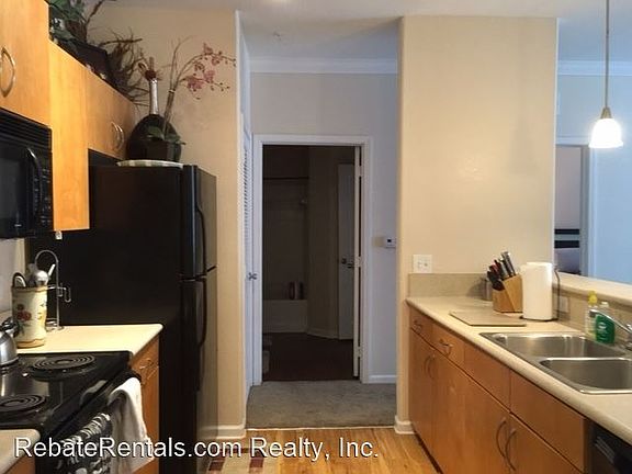 2nd image of 8290 Gate Pkwy W Unit 406