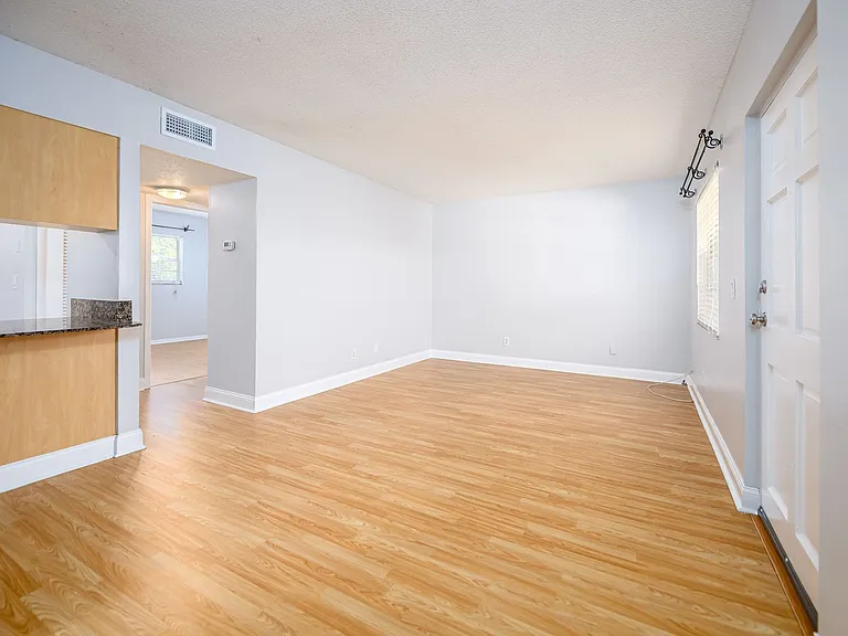 120 S Church Ave #209 — Photo 7
