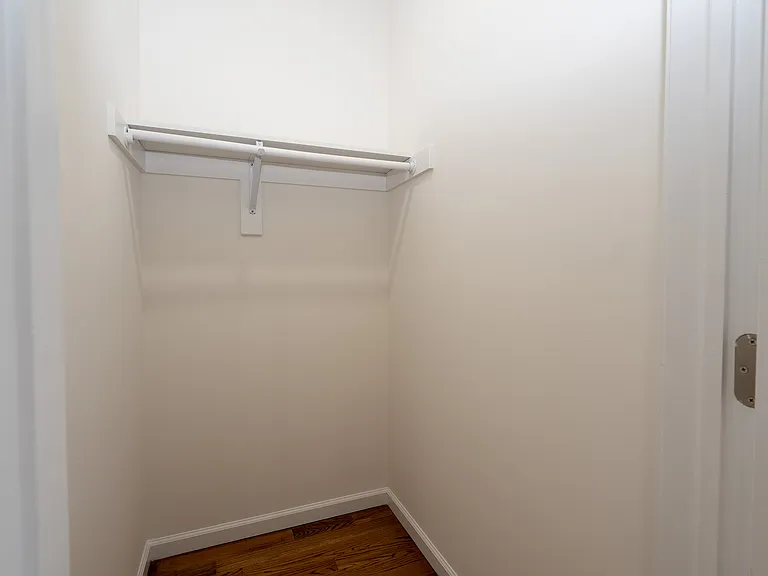 704 Warren St #1 — Photo 11