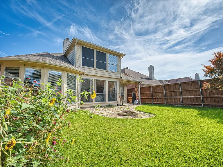 5513 Amber Way — Photo 40