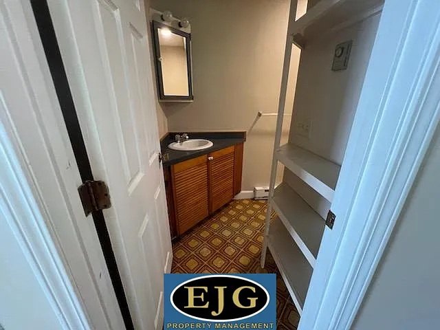 72 Main St #11 — Photo 7