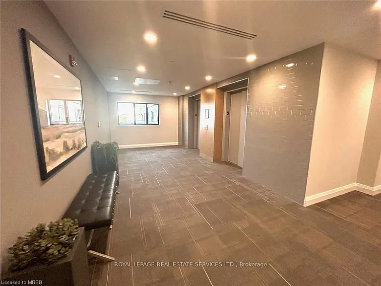 128 Grovewood Cmn #202 — Photo 5