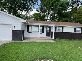 606 E Benham St, Tolono, IL