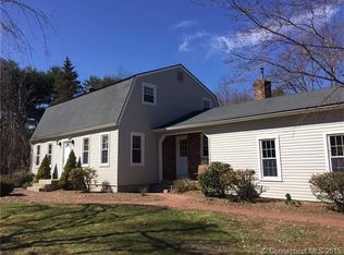 5 Apple Tree Ln, Farmington, CT 06032