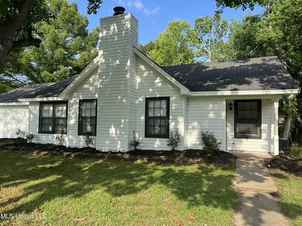 100 Fox Run Dr, Ridgeland, MS 39157