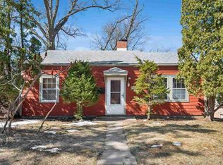 717 S 7th Ave, Iowa City, IA 52240