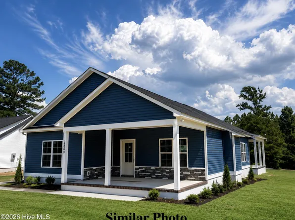 2889 Catherine Lake Road, Richlands, NC 28574