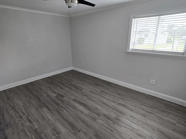 4382 Shadow Crest Pl — Photo 8