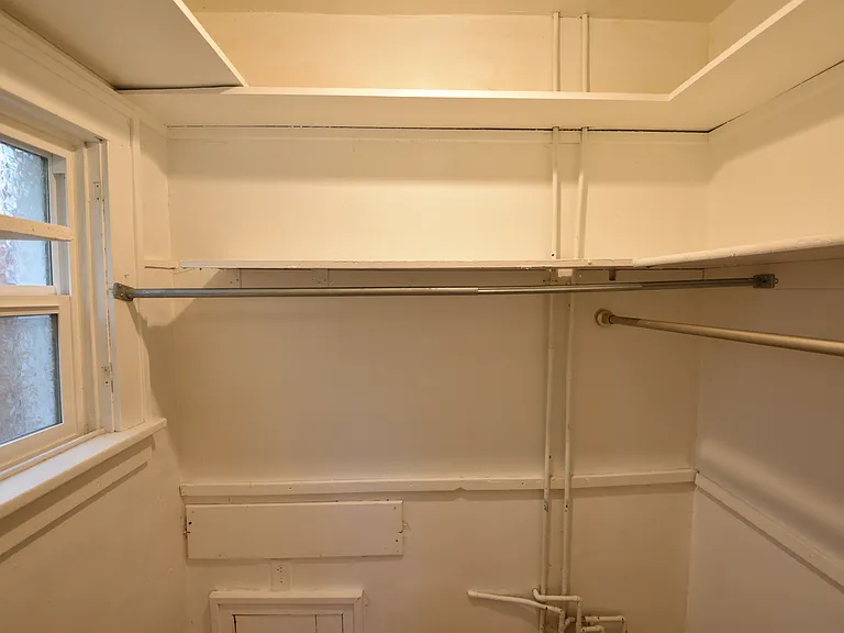 1145 Pennsylvania Ave #2 — Photo 4