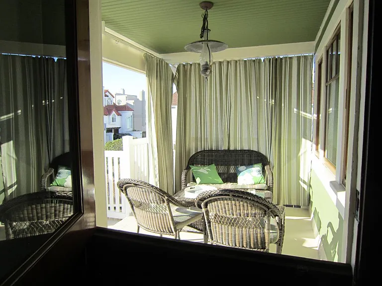 312 Manhattan Ave — Photo 10
